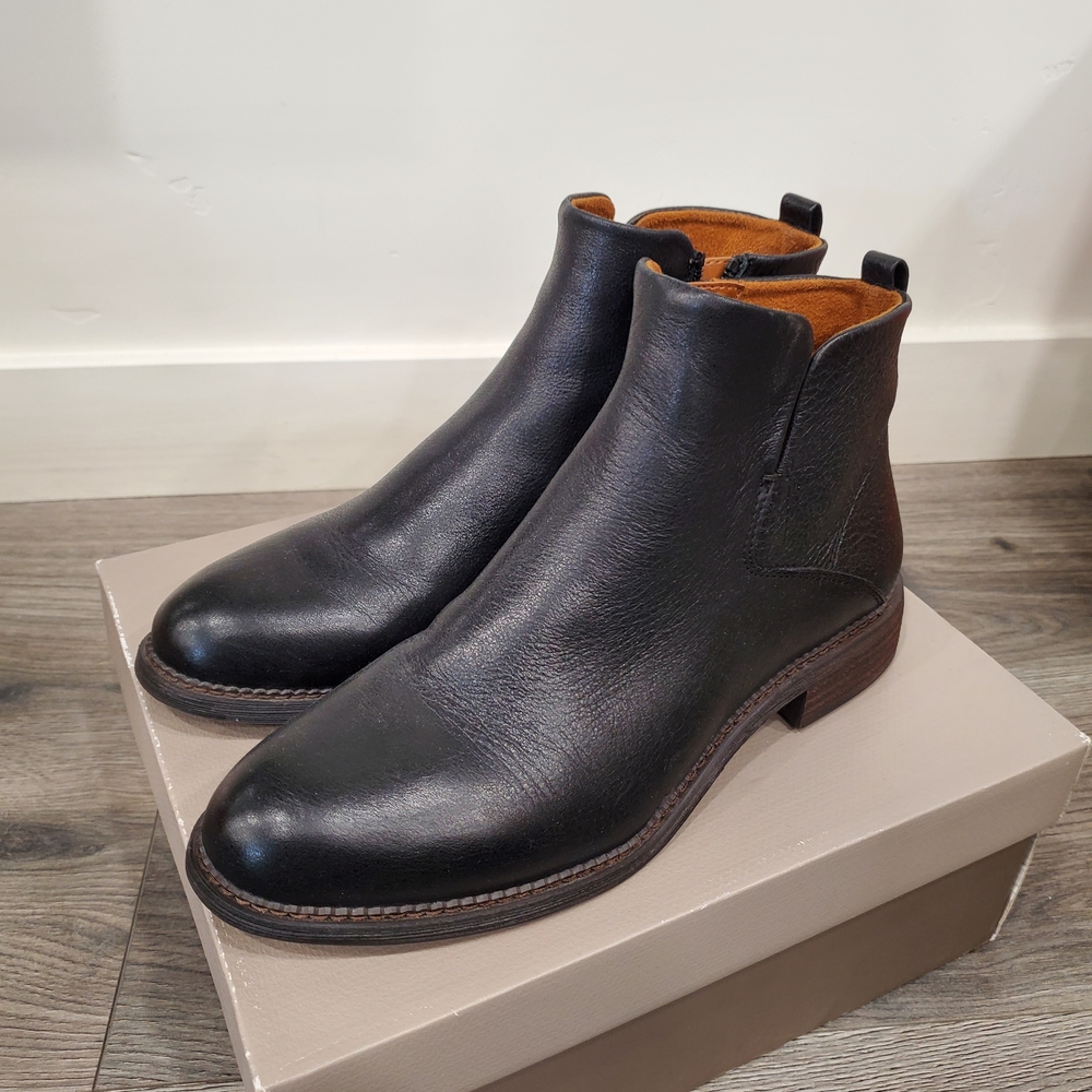 Womens Franco Sarto Hyla Classic Black Leather Chukka Boots